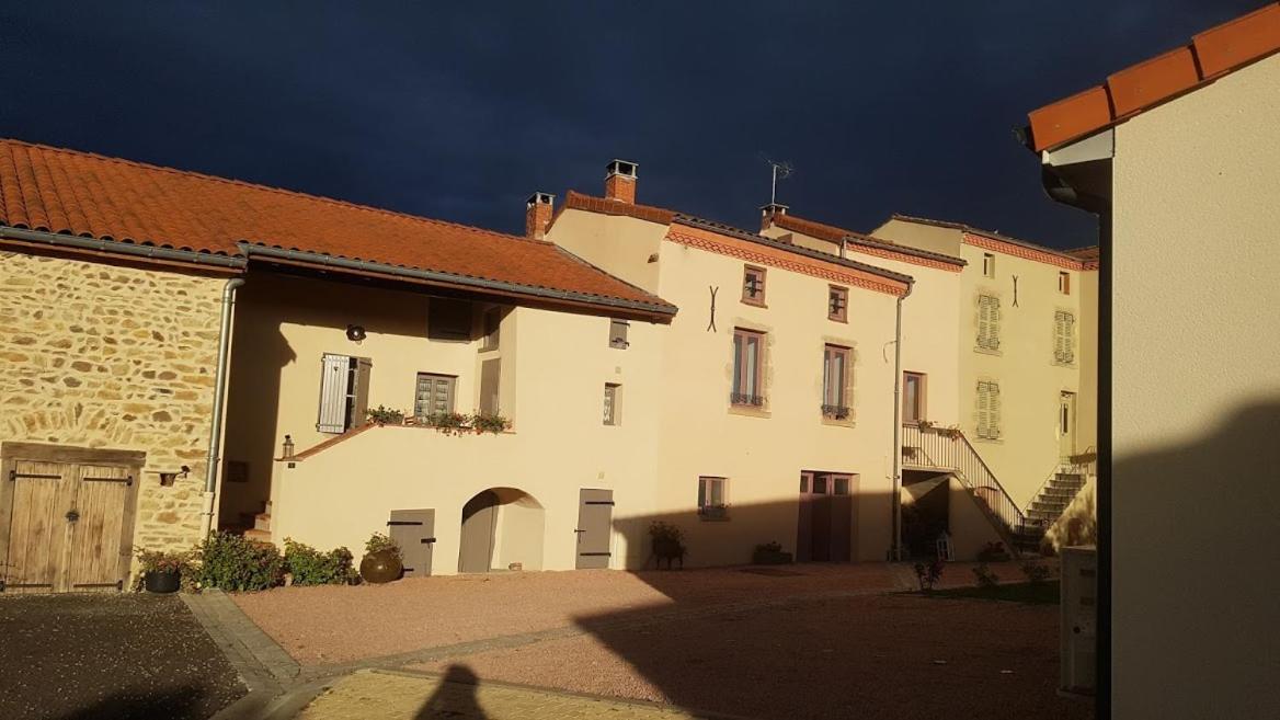 La Cheneviere Bed & Breakfast Saint-Remy-de-Chargnat Exterior photo